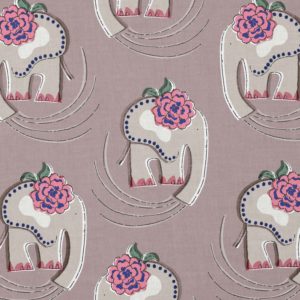 Folk Elephants - Tela a metros