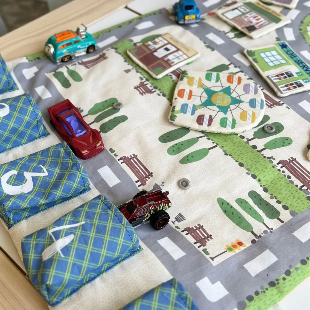 Circuito My Town - Panel de tela para cortar y coser - Imagen 4